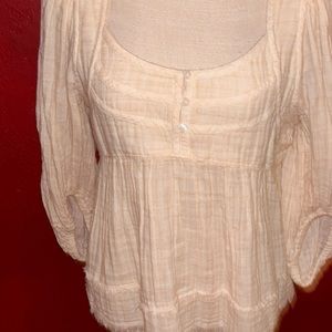 Womens Poet style top size large gauzy material never worn
